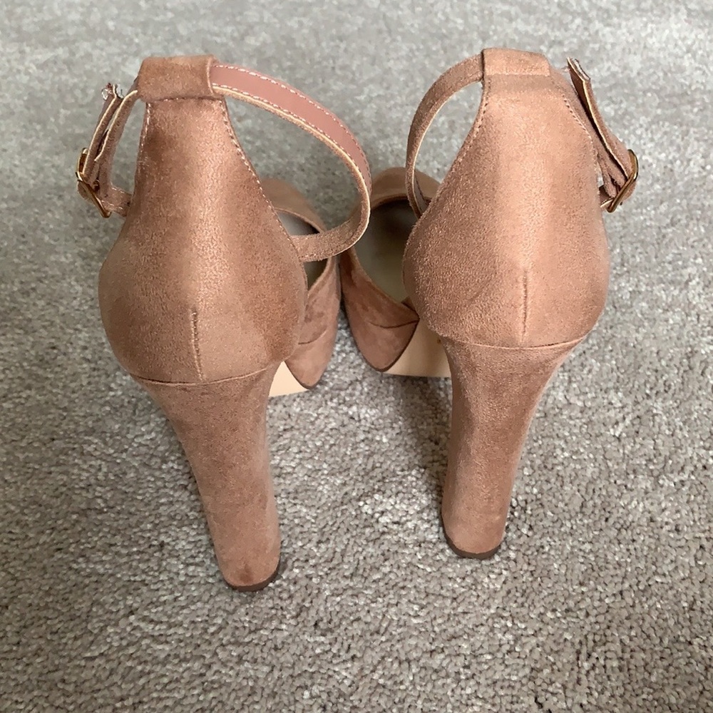 Forever 21 5” Heels Ankle Strap Chunky Pumps 8 - Picture 3 of 8